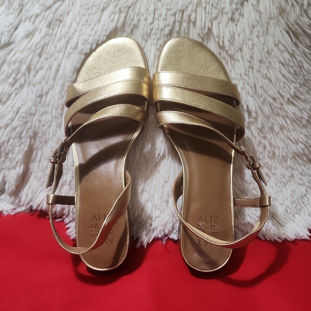 Naturalizer Hilda Gold Women's Sandals - Picture 2 of 7